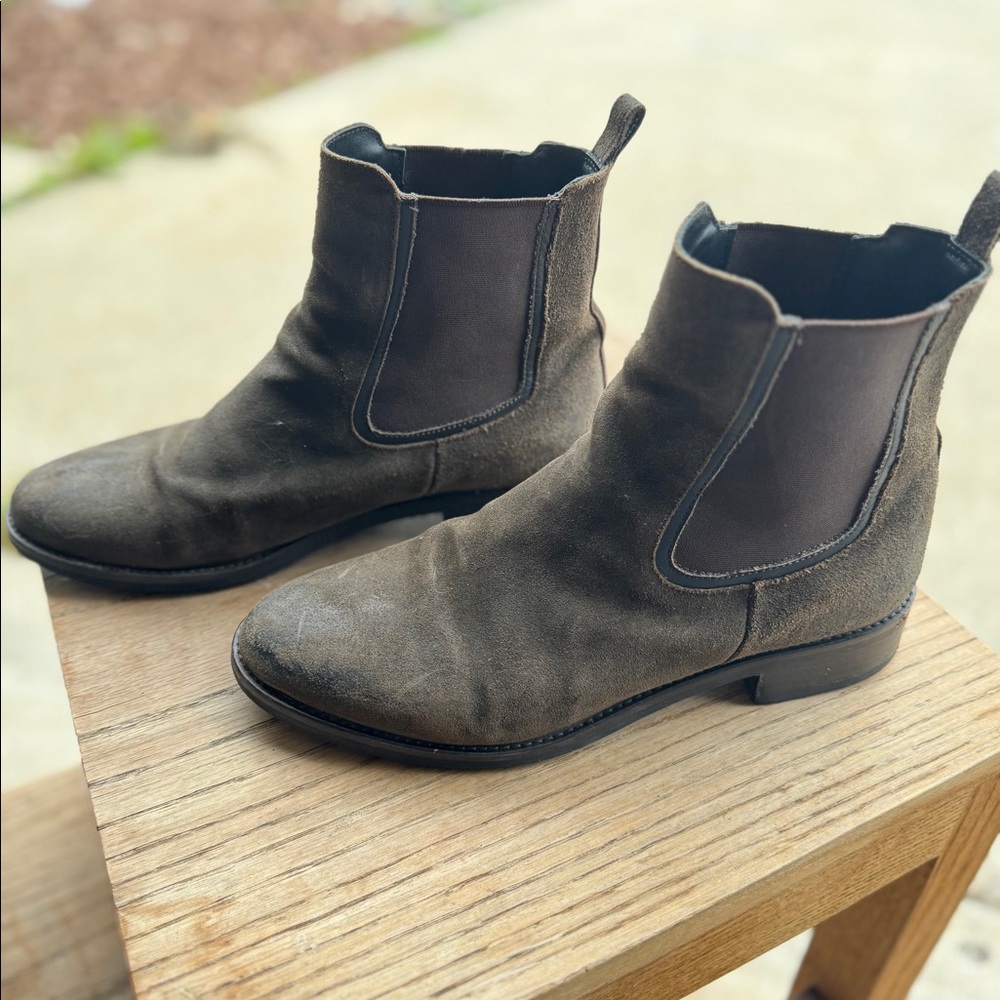 Womens leather chelsea Thursday boots size 9